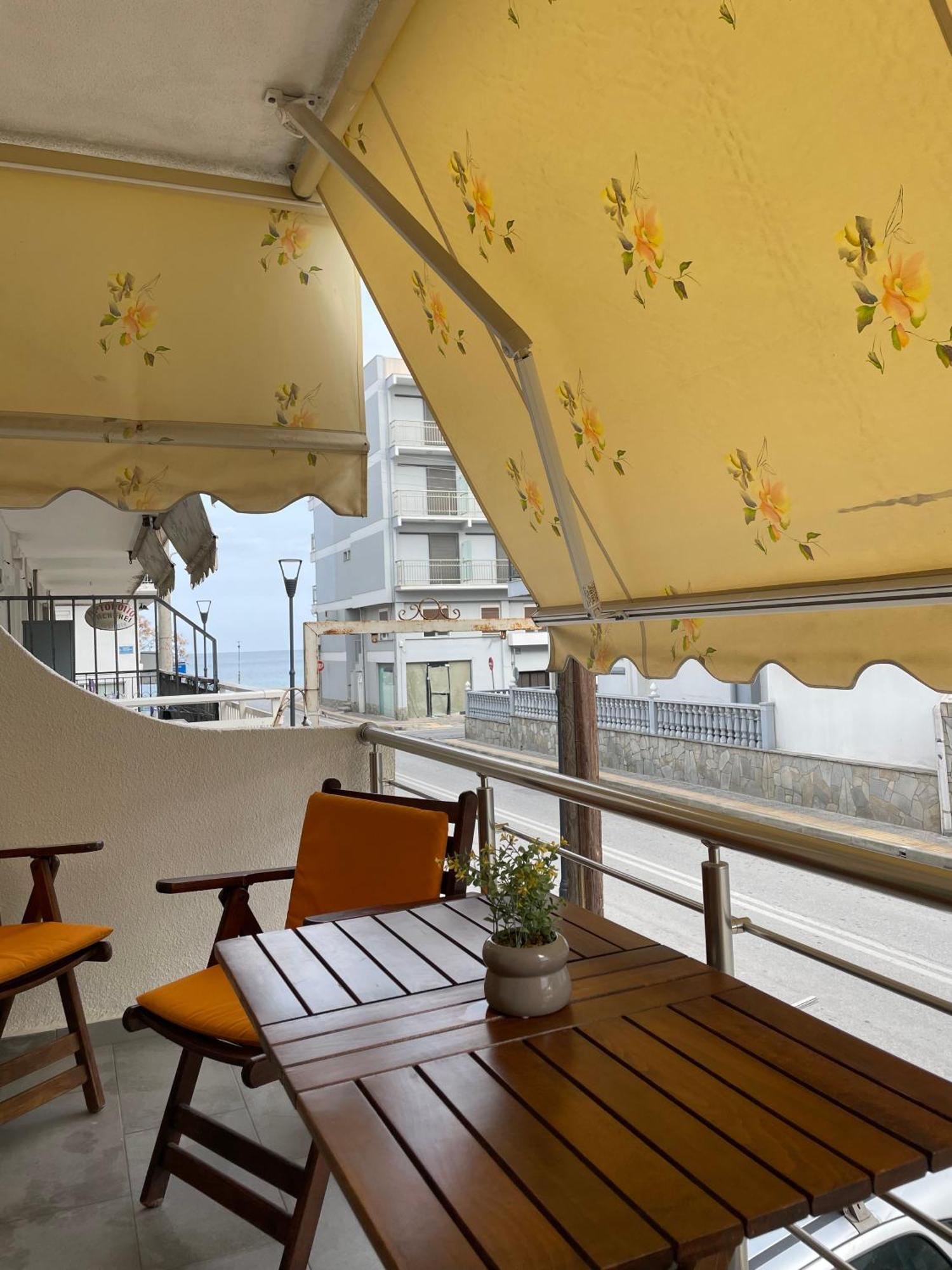 Dt Luxury Apartment Néa Péramos Zewnętrze zdjęcie