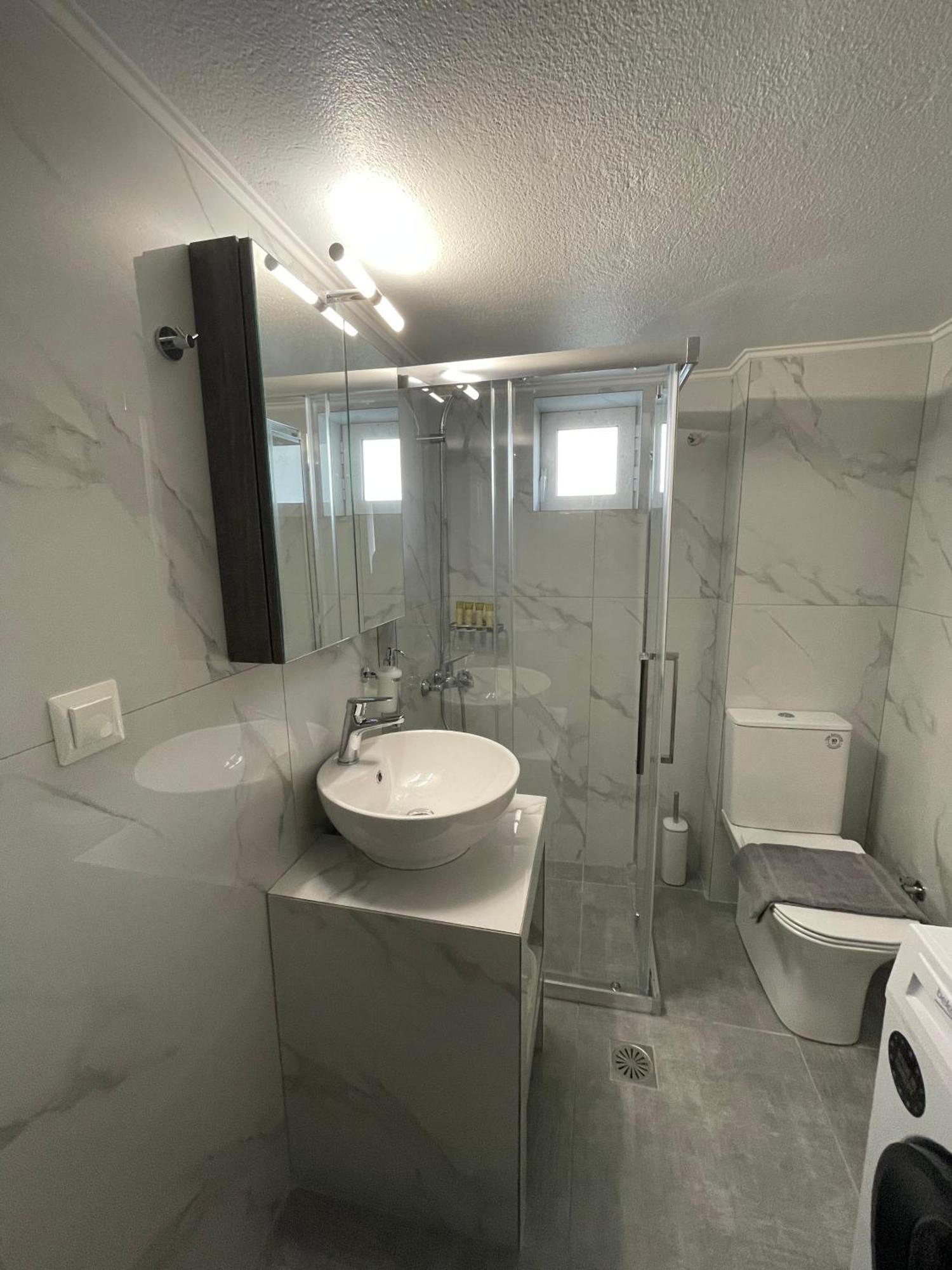 Dt Luxury Apartment Néa Péramos Zewnętrze zdjęcie